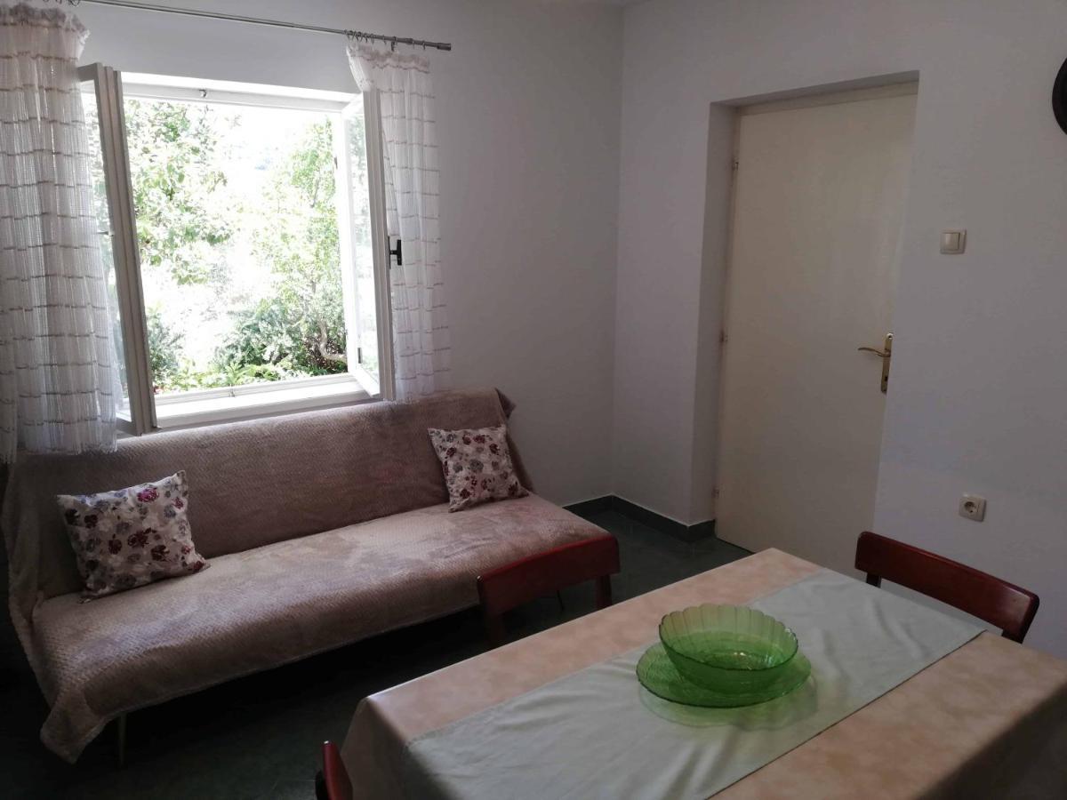 Apartments Sandra Palit Bagian luar foto
