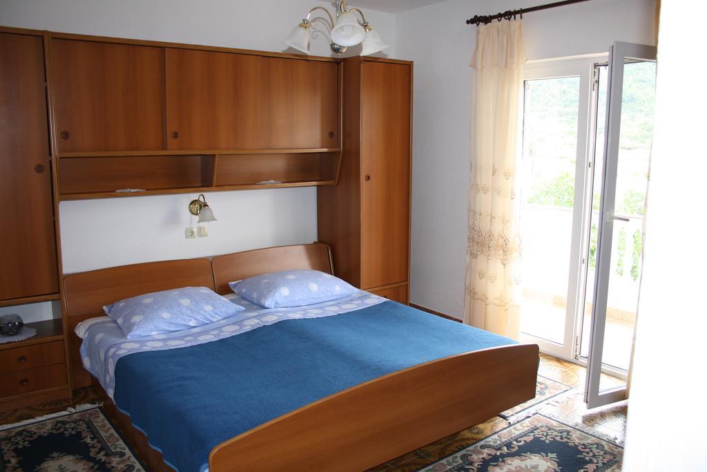 Apartments Sandra Palit Bagian luar foto
