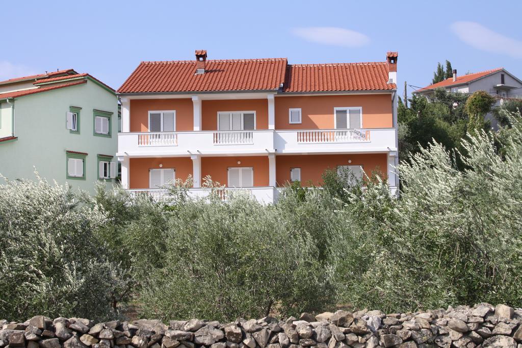 Apartments Sandra Palit Bagian luar foto